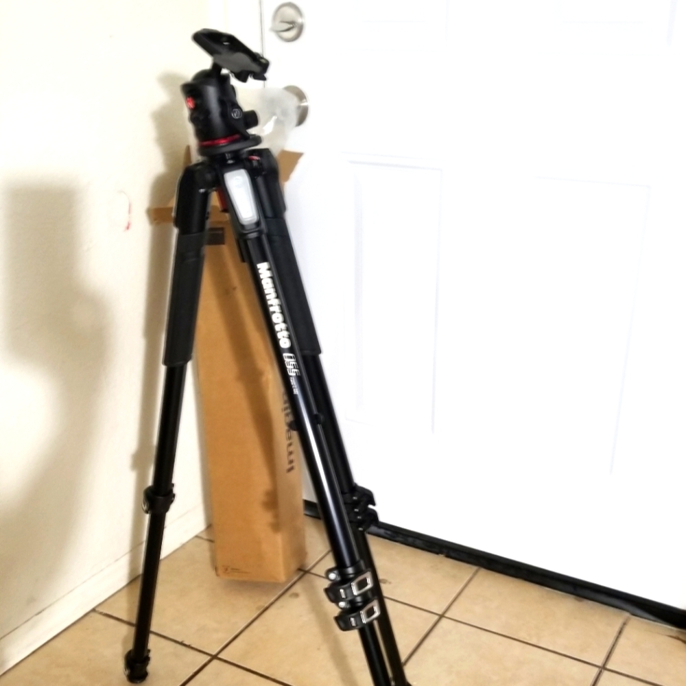 Manfrotto Tripod